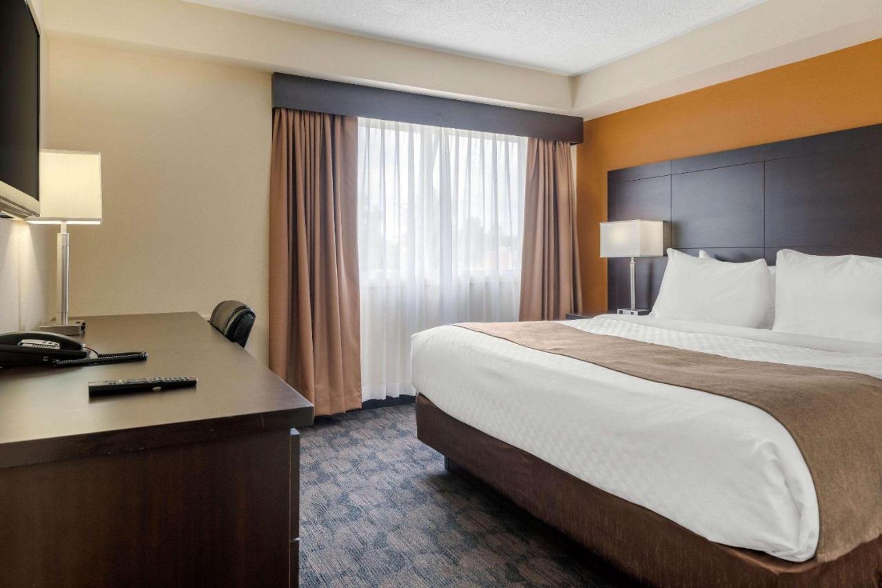 Quality Inn & Suites Bathurst Eksteriør bilde